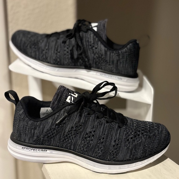 APL Shoes - APL Shoes Women's Size 6 Black Gray White Techloom Pro Running Casual Sneakers
